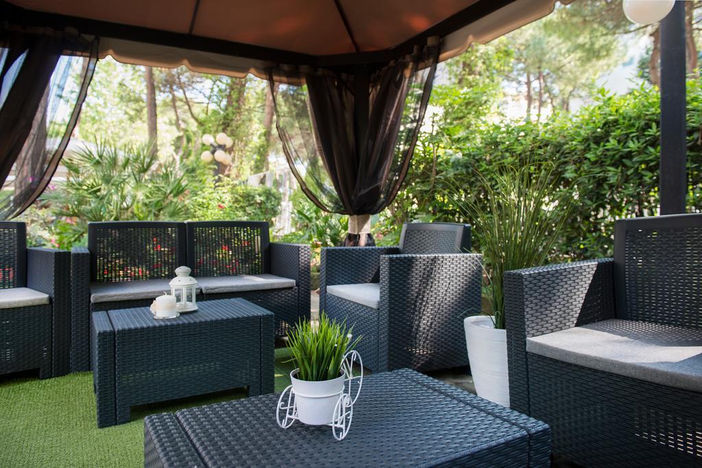 Hotel Cuba Milano Marittima Exterior foto